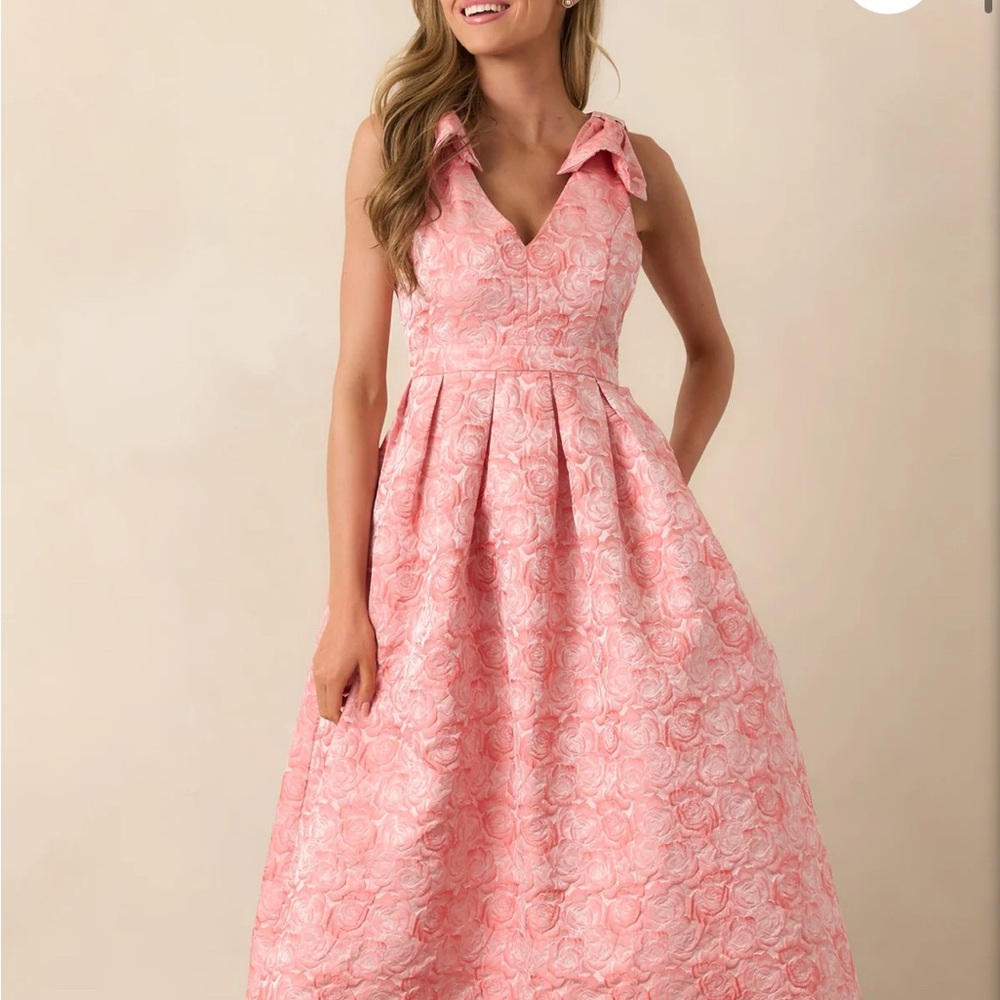 Red Dress Boutique MARGARET PINK CORAL FLORAL JACQUARD MIDI DRESS